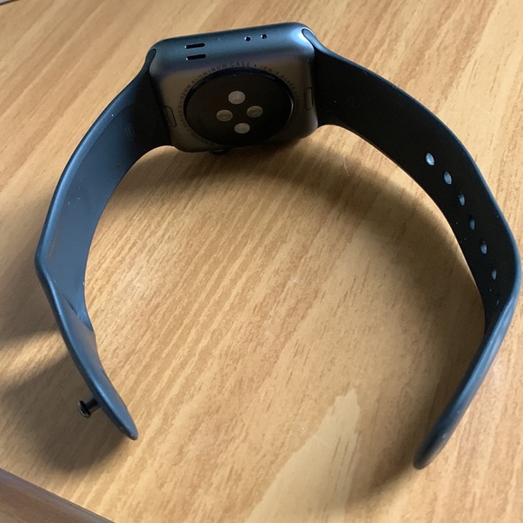 Apple Watch Series 3 - Picture 4 of 11